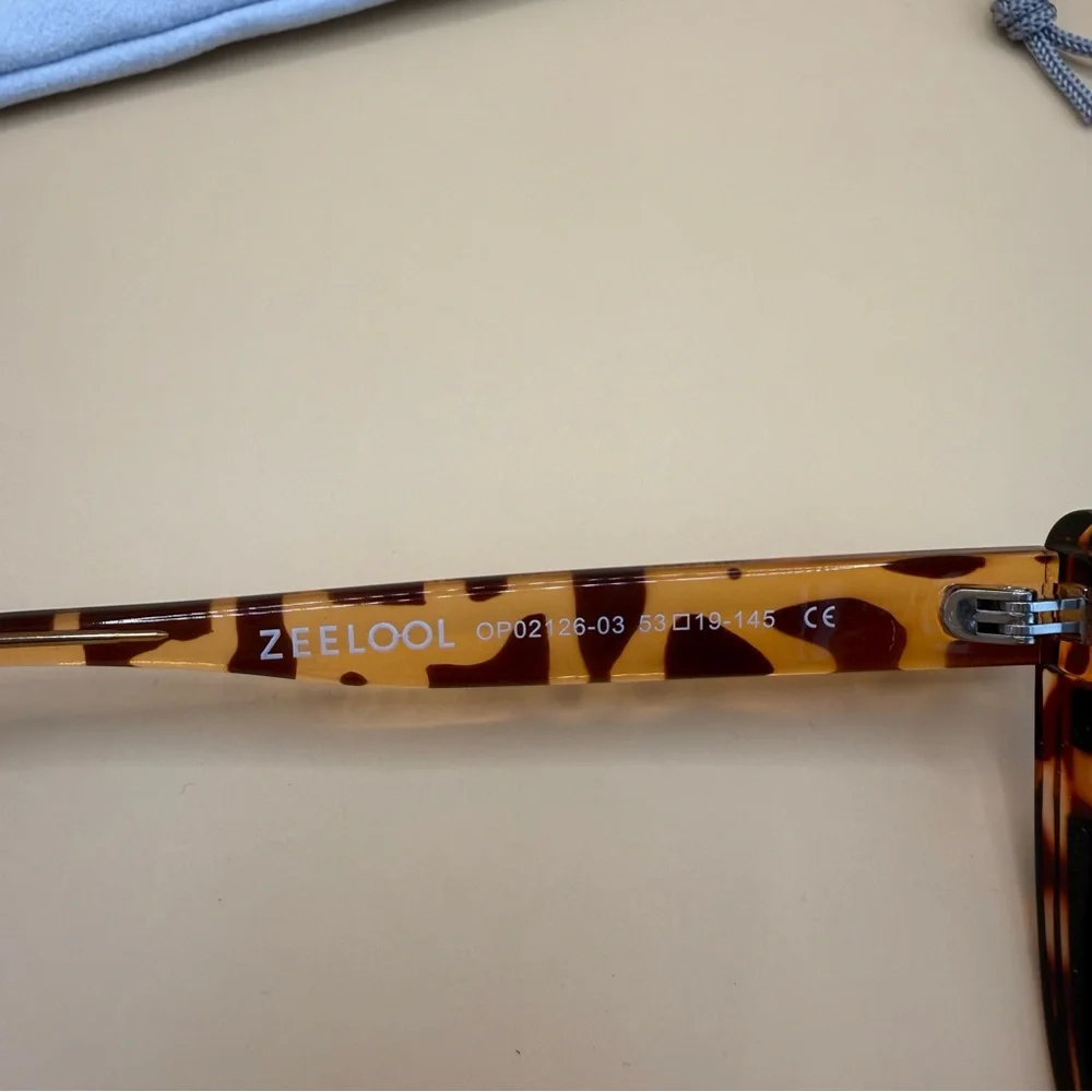 Zeelool Brown Glasses Frames, No prescription - Picture 5 of 6